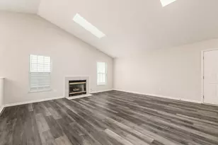 1606 Autumn Village Dr, Columbus, OH 43223 - Photo 5