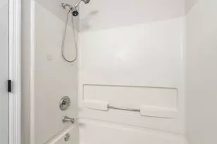 1606 Autumn Village Dr, Columbus, OH 43223 - Photo 25
