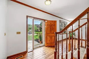 3172 Fisher Pl, Columbus, OH 43221 - Photo 5