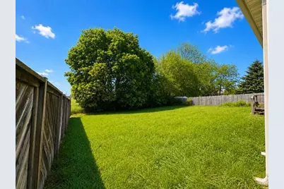 512 Section Line Drive, South Charleston, OH 45368 - Photo 3