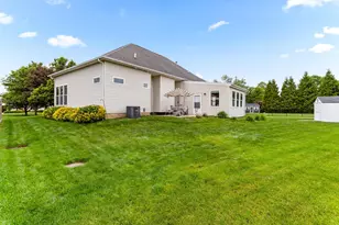 5954 Rainwater Way, Columbus, OH 43228 - Photo 33