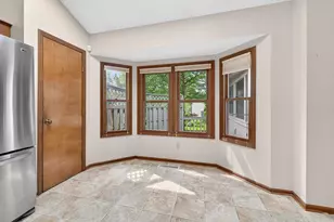 7060 Cloverdale Ln, Columbus, OH 43235 - Photo 9