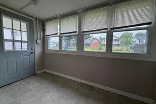 515 W Brown St, New Lexington, OH 43764 - Photo 23