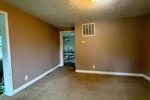 515 W Brown St, New Lexington, OH 43764 - Photo 5
