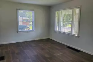 2654 Howey Rd, Columbus, OH 43211 - Photo 5