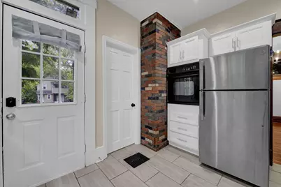 207 E Oakland Avenue, Columbus, OH 43201 - Photo 15