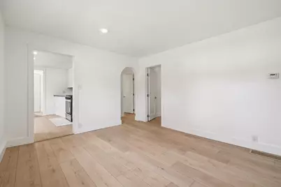 706 E Burgess Street, Mount Vernon, OH 43050 - Photo 9