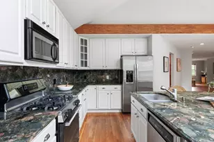 4304 Braunton Rd, Columbus, OH 43220 - Photo 13