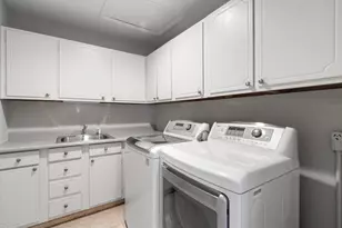 4304 Braunton Rd, Columbus, OH 43220 - Photo 21