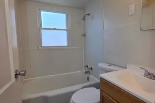 2569 Lexington Ave, Columbus, OH 43211 - Photo 7