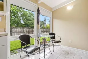 2451 Edgevale Rd, Columbus, OH 43221 - Photo 23