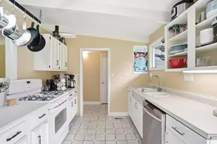 2451 Edgevale Rd, Columbus, OH 43221 - Photo 21