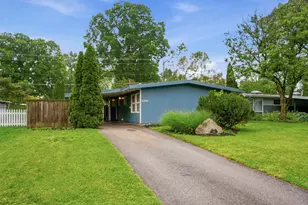 2451 Edgevale Rd, Columbus, OH 43221 - Photo 3