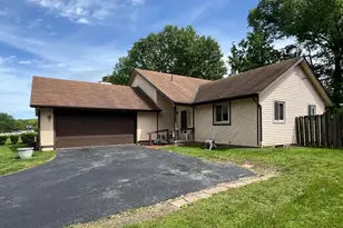 6557 Rosedale Ave, Reynoldsburg, OH 43068 - Photo 3