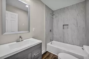 486 Basswood Rd, Columbus, OH 43207 - Photo 25