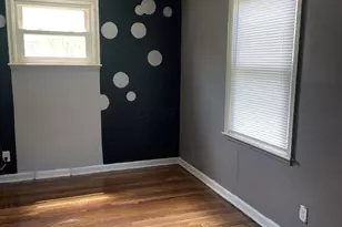 2444 Bretton Pl, Columbus, OH 43211 - Photo 11