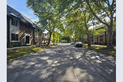 652 Olde Towne Avenue #9-652T, Columbus, OH 43214 - Photo 3