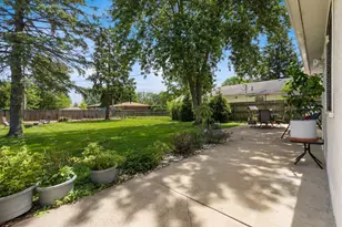5716 N Meadows Blvd, Columbus, OH 43229 - Photo 17