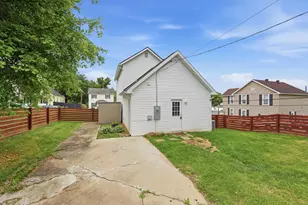 418 N Pleasant St, New Lexington, OH 43764 - Photo 21