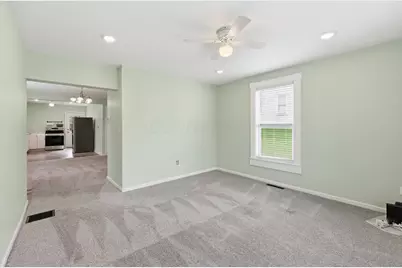 418 N Pleasant Street, New Lexington, OH 43764 - Photo 7