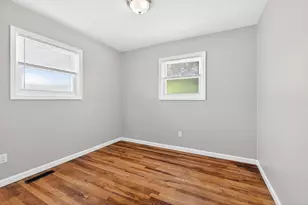 5274 Sinclair Rd, Columbus, OH 43229 - Photo 15