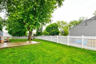 692 Cordelia Dr, Galloway, OH 43119 - Photo 9