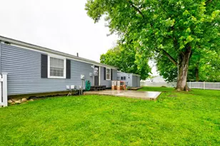 692 Cordelia Dr, Galloway, OH 43119 - Photo 5