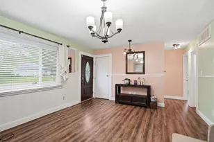 2222 Century Dr, Columbus, OH 43211 - Photo 3