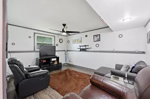 3912 Farm Brook Ln, Columbus, OH 43204 - Photo 19