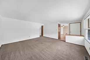1402 Cardwell Square N, Columbus, OH 43229 - Photo 21