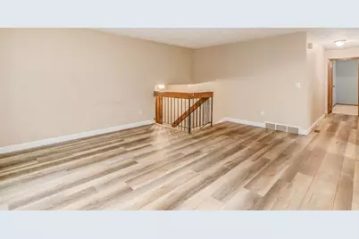 2972 Heatherleaf Way, Columbus, OH 43231 - Photo 5
