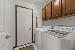 9133 Longstone Dr, Lewis Center, OH 43035 - Photo 25