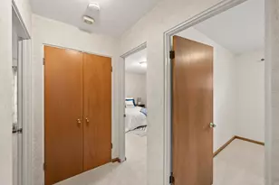 998 Norway Dr, Columbus, OH 43221 - Photo 15