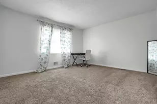 97 Stornoway Dr W, Columbus, OH 43213 - Photo 23