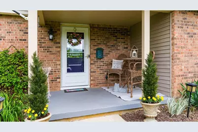 110 Canterberry Lane SW, Reynoldsburg, OH 43068 - Photo 3
