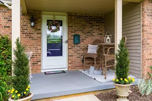 110 Canterberry Ln SW, Reynoldsburg, OH 43068 - Photo 3