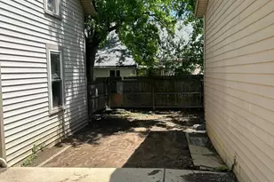 15 Ohio St, Delaware, OH 43015 - Photo 3