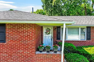 4715 Harbor Blvd, Columbus, OH 43232 - Photo 3