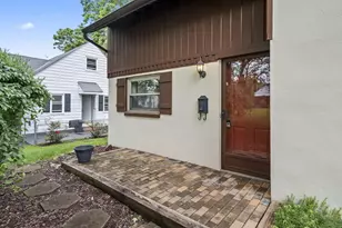 664 Brookside Dr, Columbus, OH 43209 - Photo 7
