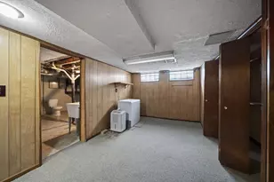 664 Brookside Dr, Columbus, OH 43209 - Photo 33