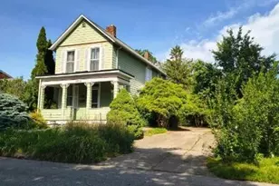 1050 Highland St, Columbus, OH 43201 - Photo 1