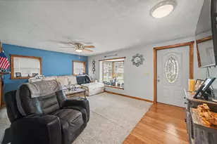 1117 Teddy Ave, Bucyrus, OH 44820 - Photo 3