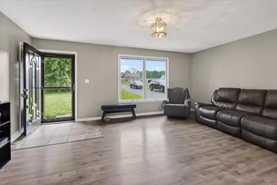 12948 Lakeside Drive, Greenfield, OH 45123 - Photo 7