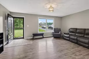 12948 Lakeside Dr, Greenfield, OH 45123 - Photo 7