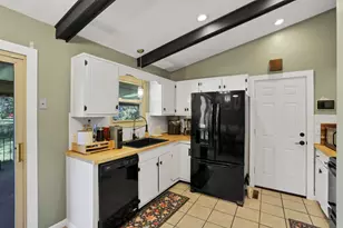 439 Foxwood Dr, Columbus, OH 43230 - Photo 11