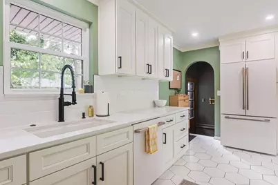 240 E Walnut Street, Westerville, OH 43081 - Photo 23