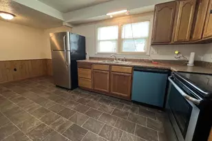410 John St, Circleville, OH 43113 - Photo 5