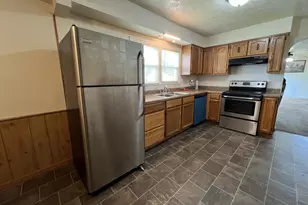 410 John St, Circleville, OH 43113 - Photo 3
