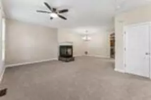 4127 Certaldo Dr, Columbus, OH 43219 - Photo 5