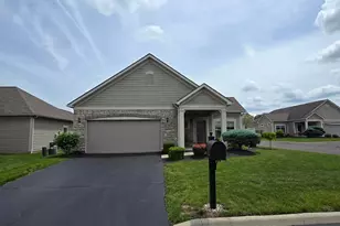 1108 Little Bear Dr, Lewis Center, OH 43035 - Photo 3